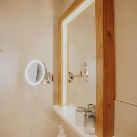 Altstadtmittehotel Sonne 4*