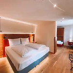 Hotel Altstadtmittehotel Sonne 4*