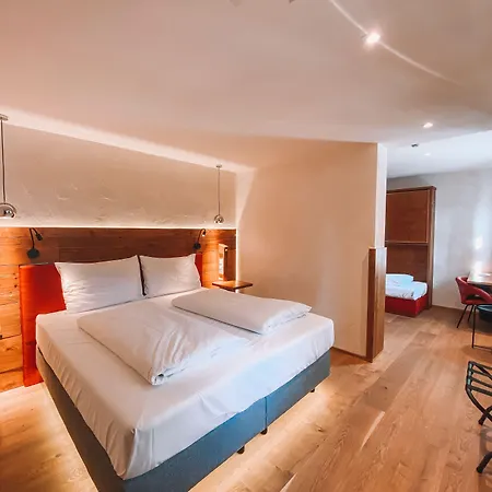 Hotel Altstadtmittehotel Sonne 4*