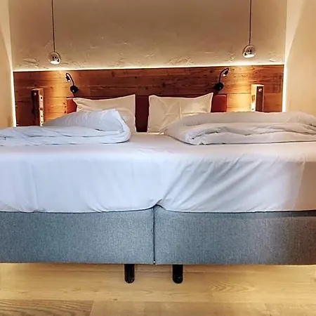 Altstadtmittehotel Sonne 4*